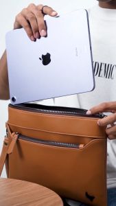 Clutch Pria Muat iPad 11 inci Kulit Sintetis Premium Waterproof Keren Fungsional Kasual Kerja Formal
