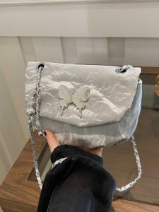 Meria 2024 New Womens Bag High-End Texture Small Crowd Fashion Chain Shoulder Crossbody Bag Wrinkled Saddle Bag Casual Style