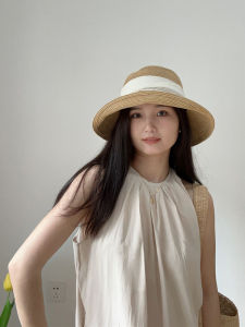 Korean Style Large Brim Sun Hat UV Protection Foldable Beach Hat Elegant Outdoors Cap for Summer Vacation at the Coast