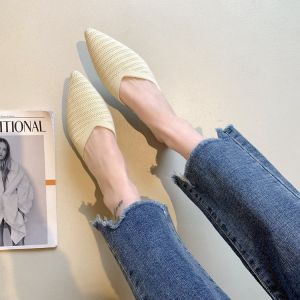 Dép Đế Bằng Mũi Nhọn Đan Hở Mũi Mùa Hè Cho Nữ Đi Làm Thường Ngày Đế Cao Su Đế Vuông Dép Lê Thời Trang Phong Cách Hàn Quốc