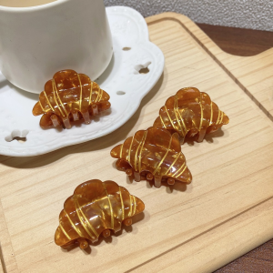 Acetate Hair Claw Clip Adorable Bread Head Design Perfect for Trimming Bangs Cute Grooming Tool That Looks Delicious Too