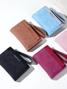 Baellerry | Ví Ngắn Nữ Baellerry Có Ngăn Đựng Tiền Xu Và Nhiều Ngăn Đựng Thẻ Chất Liệu Da PU Mờ Có Khóa Kéo Kèm Dây Đeo Tay Bằng Da PU Mờ