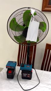 Đế chuyển đổi nguồn điện BOSHUN BS-CD220PRO chuyển từ pin 21v lên 110 - 220vChân pin phổ thông 4cm