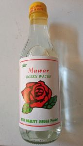 air mawar ziarah makam