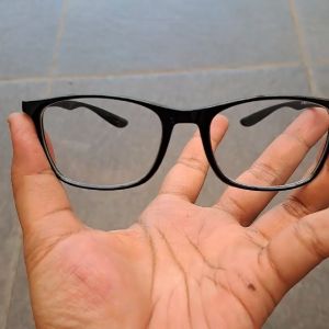 Kacamata Gaya Lensa Normal R13 3001CL: Kacamata Berkualitas Tinggi untuk Penggunaan Sehari-hari