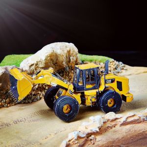 โมเดลรถ Ford T สเตนเลส 3 มิติ DIY โมเดลรถต่อชิ้นส่วนโลหะแบบมีโครงสร้างทั้งตัว โมเดลรถโบราณสำหรับผู้ใหญ่