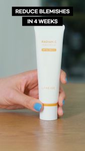 [5.5 Exclusive Bundle] LANEIGE Radian-C Sun Cream SPF 50+ PA++++ 50 ml - Sunscreen Wajah Mencerahkan dengan Melasolv - Tekstur Ringan - Tidak Lengket - Melembapkan - Semua Jenis Kulit