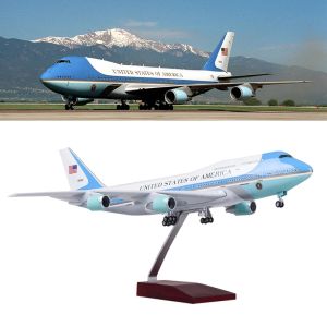 Mô Hình Máy Bay Air Force One 747 Tỷ Lệ 1:150 Dài 185 Inch Có Đèn LED Chất Liệu Nhựa Resin Chi Tiết Cao Dành Cho Người Sưu Tầm
