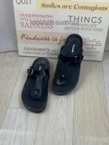 Cavando Sandal Wanita CLH49157/CLH49158 Warna Hitam/Merah Selipar - Womens Sandal Black/Red Slipper