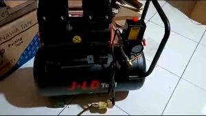 JLD Portable Air Compressor: A Powerful & Quiet 30L Oil-Free Machine