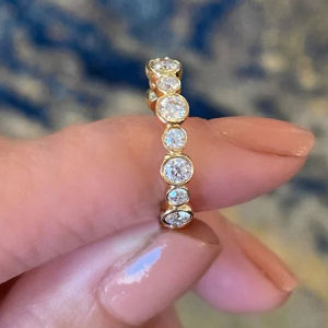 Huitan Trendy Round Cubic Zirconia Ring for Women Silver Color/Gold Color Statement Female Accessories Daily Wear Luxury Jewelry
