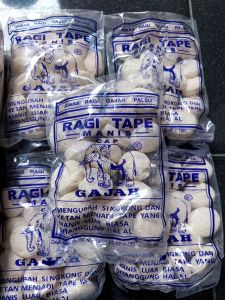 RAGI TAPE MANIS CAP GAJAH  1pak isi 20 butir