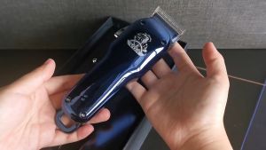 Kemei V-679 Pets‘ Barber Adjustable USB Charging Professional Electric Hair Trimmer Cordless Rechargeable Hair Clippers For Dogs/Cats