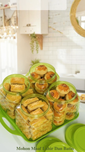 CPM ARAYA Toples Set Of 4 Pcs Pluss Nampan