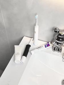 Washroom Wall Suction Cup Toothbrush Holder No Drill Removable Design Fit Most Electric Toothbrush Toothpaste