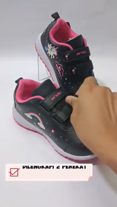 Sepatu Snaekers Sekolah Anak Kecil Perempuan Cewek Tren Kekinian Ando Minicorn Velcro TempeL Tanpa Tali Hitam Pink Size 29 sd 32