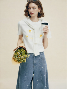 FAMANXUAN | French Style Beaded Daisy Embroidery Wool Womens T-shirt