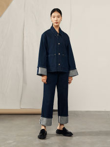 THE MIDDLE | Retro Rugged Denim Outfit with Colorful Stripes
