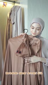 Mukena Sutera Armani Silk Premium Shafira Rocella | Mukena Satin Sutra Mewah Lembut | Mukena Idul Fitri Lebaran Tarawih Warna Putih Broken White | Satu Set Mukena Hampers 3 Model Ponco Tali Travel