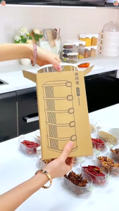 Spice Storage Transparent Spice Jar Plastic Storage With Lid Sealed Jar Food Grade Kitchen Storage Sealed Jar 香料收纳盒