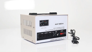 Bộ Điều Chỉnh Điện Áp Tự Động Động Cơ Servo AC SVR-2000 VA - Cho Tủ Lạnh TV Thông Minh Máy Tính - Chất Lượng Cao