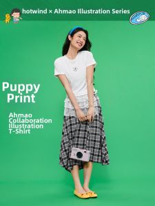 Hotwind | Illustrator Series Co-branded Dog Print Ladies Short Sleeve T-Shirt