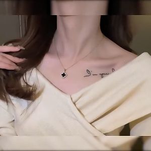 Dây chuyền Titan mạ vàng trắng 24k sang trọng không han rỉ bóng sáng bảo hành 02 năm Cỏ bốn cánh MLJK231