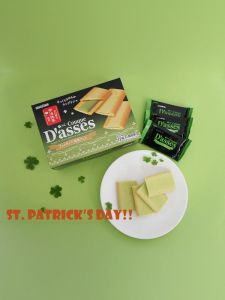 Sanritsu Heart-Shaped Sandwich Cookies Green Tea Flavor Assorted Packets Black And White Snacks Imported from Japan 92g Each