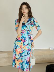 Spring Dream Summer V-neck Floral Tea Break Dress Crystal Linen Vacation French Style Midi Beach V-neck Design Sense Dress