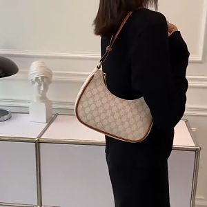 1804 ( READY STOCK ) PU SLING BAG EU FASHION HOUSE