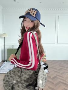 Striped Patchwork V-Neck Long Sleeve Slim Fit T-Shirt