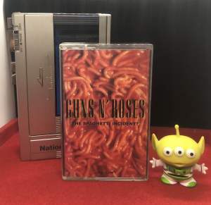 เทปคาสเซ็ท GUNS N’ ROSES THE SPAGHETTI INCIDENT ?