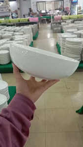 ถ้วย ชาม 9 นิ้ว ชามยักษ์ ใบใหญ่ สีขาวเงา ชามเซรามิก ชามแกง ทำจากเซรามิกเนื้อดี เข้าไมโครเวฟได้