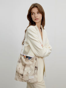 PANLULUPAN Retro Floral Embroidery Cotton Shoulder Crossbody Bag Versatile Handbag for Young Adults Soft Structured Leisure