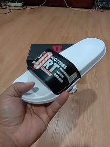 KIDZTUBS Sandal Anak Laki Laki Karet Slipper Slide Selop Slipon Jepit Karakter Warna Hitam Usia 6-10 Tahun-Sendal17419824