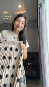 GHAOHES กระโปรงยาวปานกลางลายจุด ทรงลำลองสไตล์เกาหลี เอวยางยืด กระโปรงอัดพลีททรงเอ-ไลน์ 3สี เนื้อผ้านุ่ม