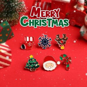 เข็มกลัดการ์ตูนคริสต์มาส เข็มกลัดกวางเรนเดียร์ซานต้าสุดน่ารักและประณีต เครื่องประดับเสื้อผ้า จี้กระเป๋า ของที่ระลึกของขวัญคริสต์มาสสำหรับเพื่อน