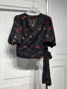 Sweet Fashion Floral Print Bell Sleeve Shirt Womens Summer New High Waist Short Length V-Neckline Tie Waist Top