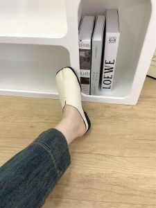 British Style Toe Separated Mule Coarse Heel