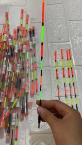 Ngọn phao điện săn hàng đổi màu và không đổi màu tăm to -phù hợp với tất cả các bầu phao kèm pin