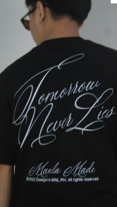 TOMORROW NEVER LIES SCRIPT - GOODMAFIA - V197 - PREMIUM BLACK ONLY (T-SHIRT)