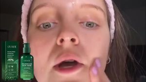 OUHOE Serum Muka Melembapkan dan Melembapkan Kulit Mencerahkan dan Penjagaan Merawat Kulit Bahagian Muka dengan Lembut