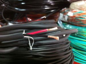 สายไฟพื้นผิวแบนแบบ TRVV ขนาด 1 ตารางมิลลิเมตร เนื้อสังกะสีบริสุทธิ์ สายไฟอเนกประสงค์ที่ยืดหยุ่นได้ดี เสริมความแข็งแรงของสายไฟ