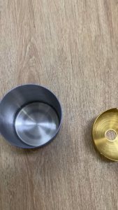 Gạt tàn Inox Cao Cấp Kiểu Dáng Mới Hiện Đại