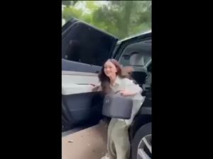 S823 - Speaker LENYES S-823 160W Outdoor KTV Wireless Speaker + Microphone Karaoke Bluetooth 5.0 DSP Super Power Subwoofer TWS