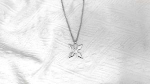 Bandai | Kingdom Hearts Necklace - Mirror Polished Anime Game Pendant for Women And Men Cosplay Jewelry Gift