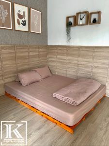 Dipan Kayu Mahoni Karya Kurnia – Finishing Pelitur Anti Rayap & Jamur