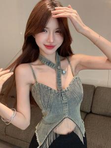 SLIM FIT สปาเก็ตตี้ Tank Top สําหรับผู้หญิงฤดูร้อนใหม่มาถึงไม่สม่ําเสมอสั้นความยาว DENIM เสื้อพู่
