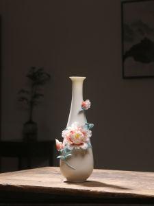 White Ceramic Flower Vase for Living Room Tulip Pottery Artistic Design Chinese Style Home Decor Large Size Tabletop Ornament