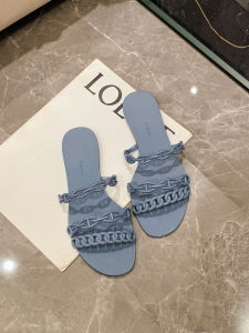 Womens Summer Flat Bottom Slip-On Sandals Casual Leisure Beach Vacation Anti-Slip Jelly Slippers Fashionable Chain Element